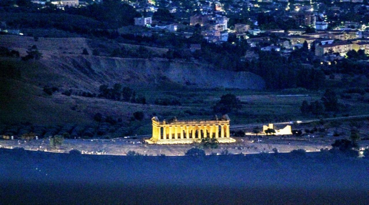Attico D'Arte Sulla Valle Dei Templi أغريجنتو المظهر الخارجي الصورة